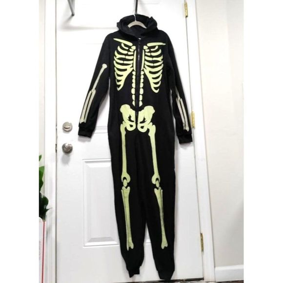 NWT #FOLLOWME Glow In The Dark Skelton KIDS Onesie S, M - Picture 2 of 11